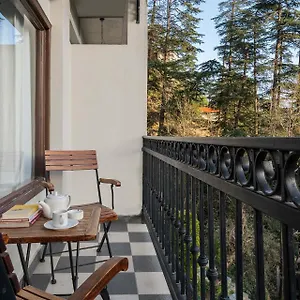 Stayvista At Pine Estate With Outdoor Jacuzzi Villa Shimla